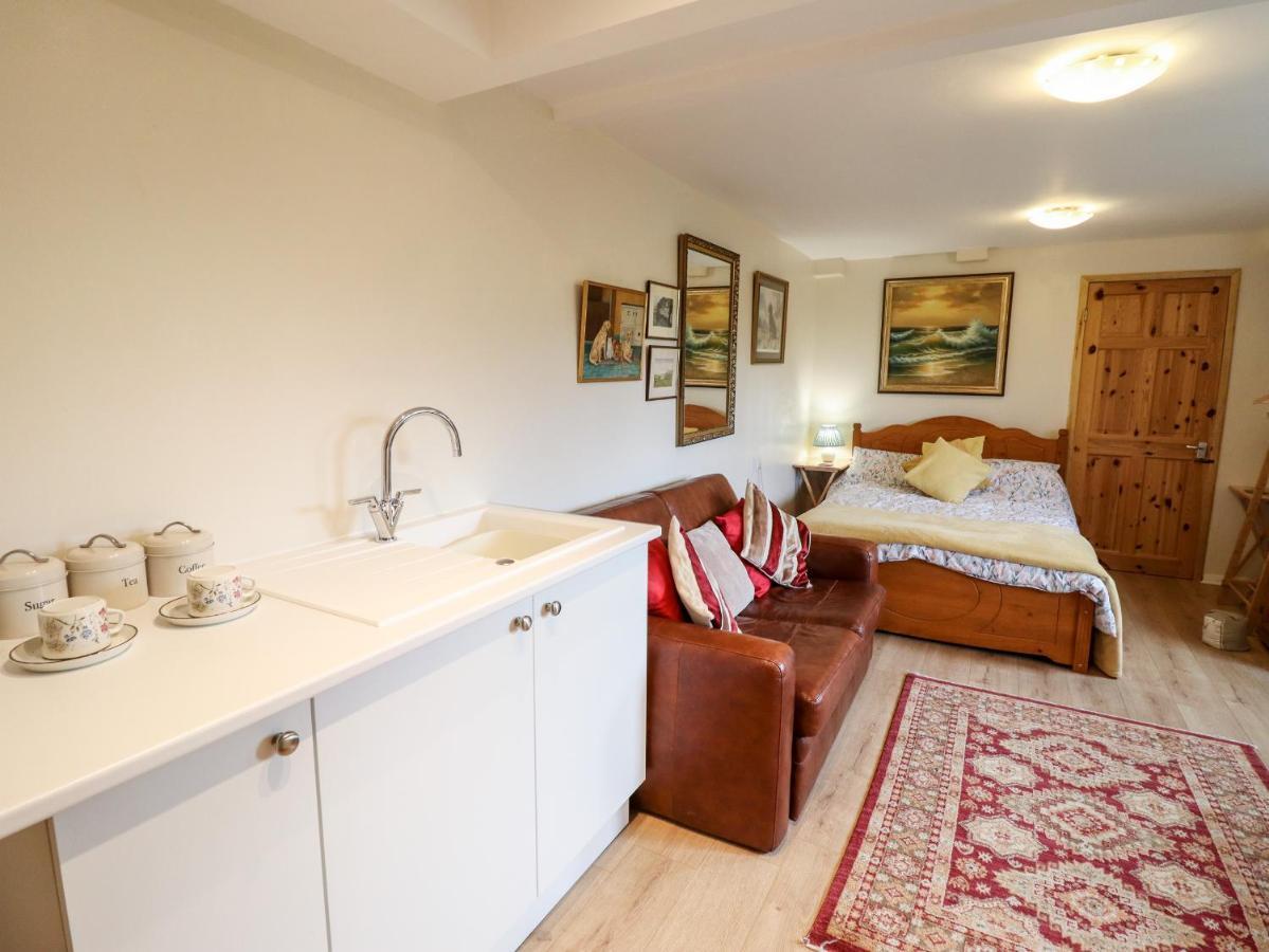Вилла Westoe Hideaway Лланголлен Экстерьер фото